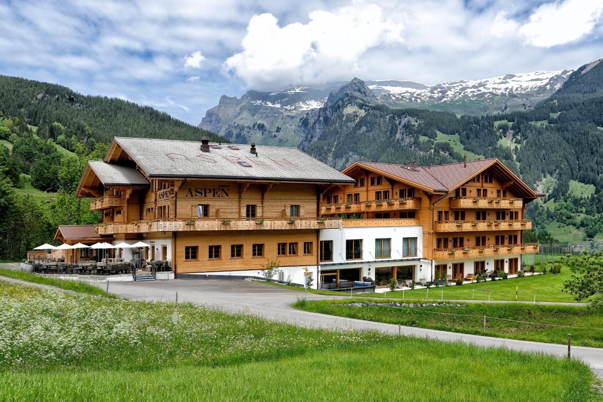 Aspen Alpine Lifestyle Hotel Grindelwald Exterior photo